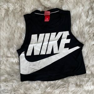 Nike Crop Too